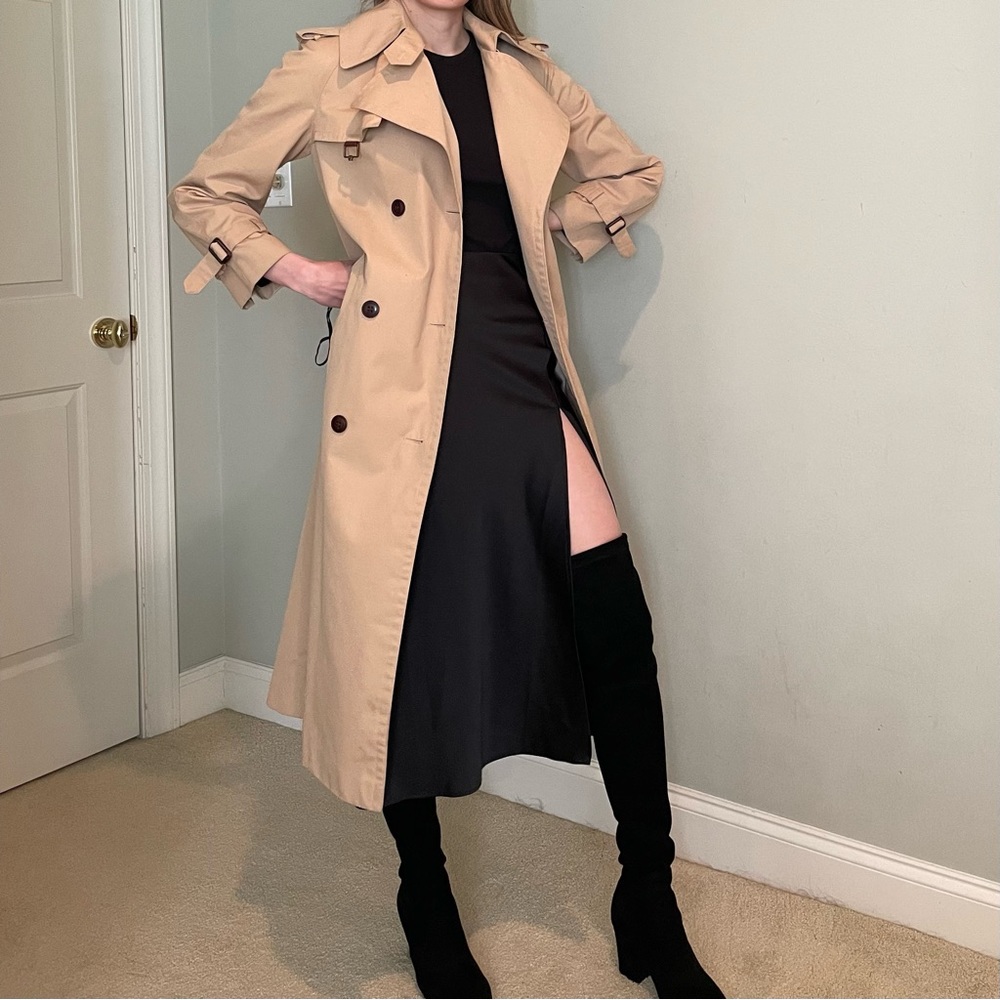 Etienne Aigner beige trench coat double breasted with belt size 8